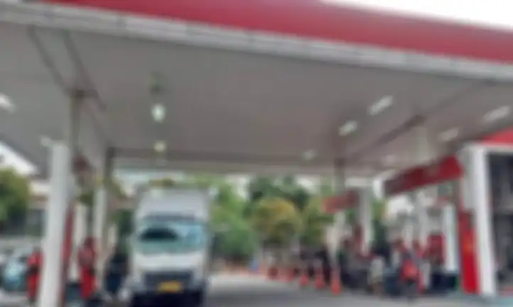 Minimal ada pembatasan bila kendaraan nunggak pajak dilarang isi BBM subsidi