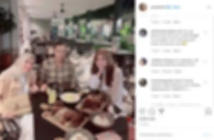Kebersamaan Sarah Keihl dan orangtuanya