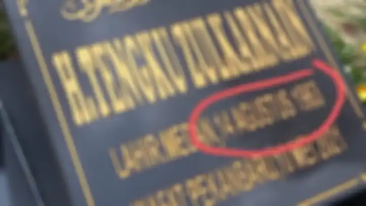 Tanggal lahir Ustaz Tengku Zulkarnain. Ustaz Abdul Somad mengunjungi makam Ustaz Tengku Zulkarnain pada Sabtu (14/8/2021). 