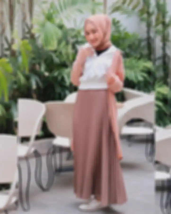 Rok plisket mocca