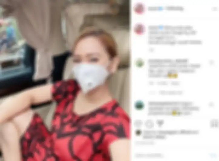 Inul Daratista tak malu memperlihatkan tampilan biasanya di hadapan penggemarnya.