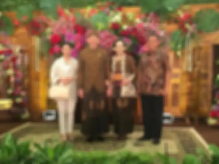 Puput Nastiti Devi gelar acara tujuh bulanan