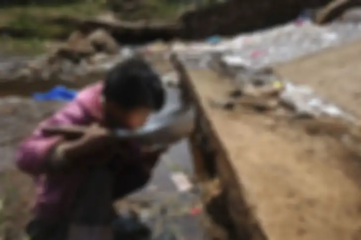 Bumi Penuh dengan Polusi dan Sampah