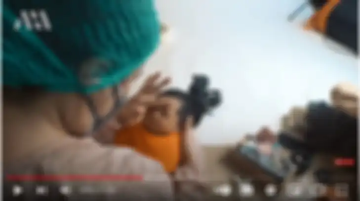 Ameena Hanna Nur Atta jalani sesi pemotretan.