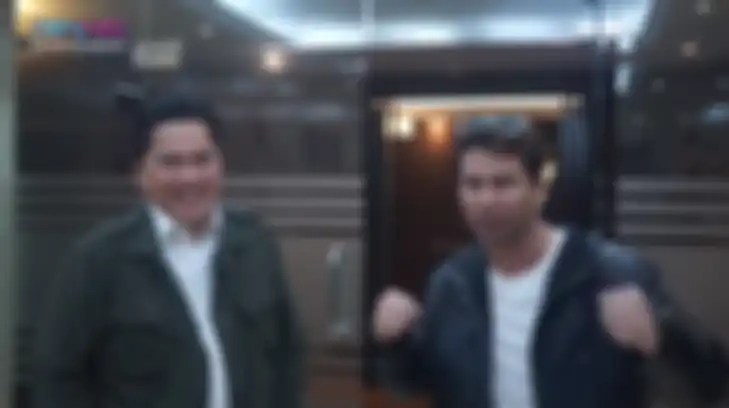 Iseng Bongkar Dompet Menteri BUMN Erick Thohir, Raffi Ahmad Dibuat Kaget Saat Temukan Uang Ratusan Dolar Di Dalamnya: Wah Gila, 100 Dolar, Buat THR Kali