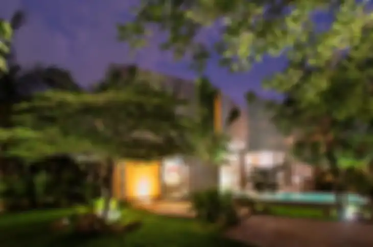 Tampak rumah ketika menjelang malam