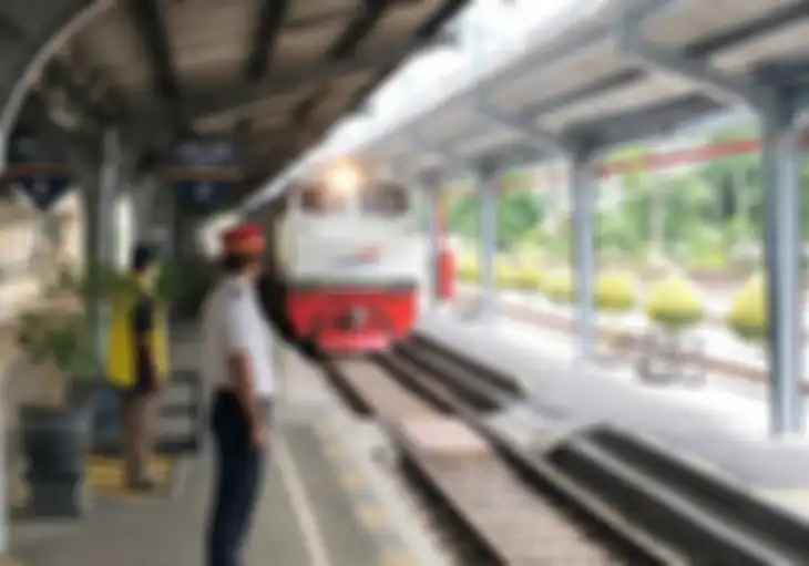 Kereta Api Jarak Jauh hanya Beroperasi untuk Perjalanan Mendesak
