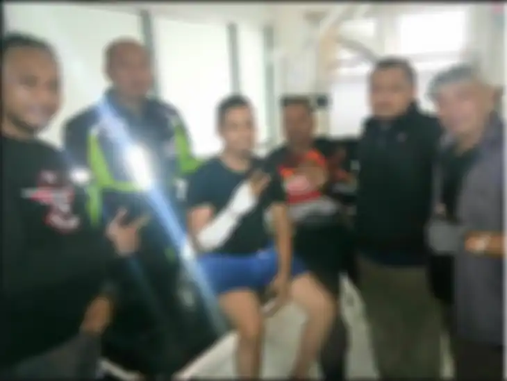 Kondisi rider moge Kawasaki Ninja ER6N yang jatuh dari jurang 