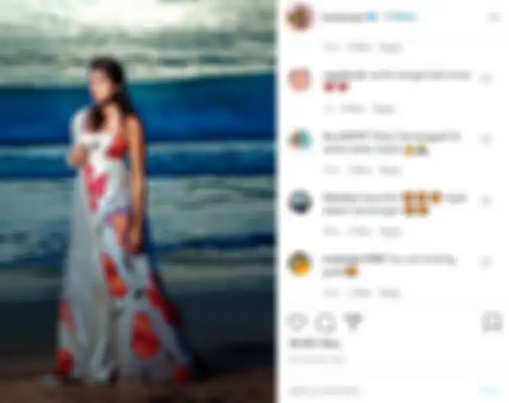 Komentar netizen saat melihat potret lama Luna Maya Jadi model di pantai. 