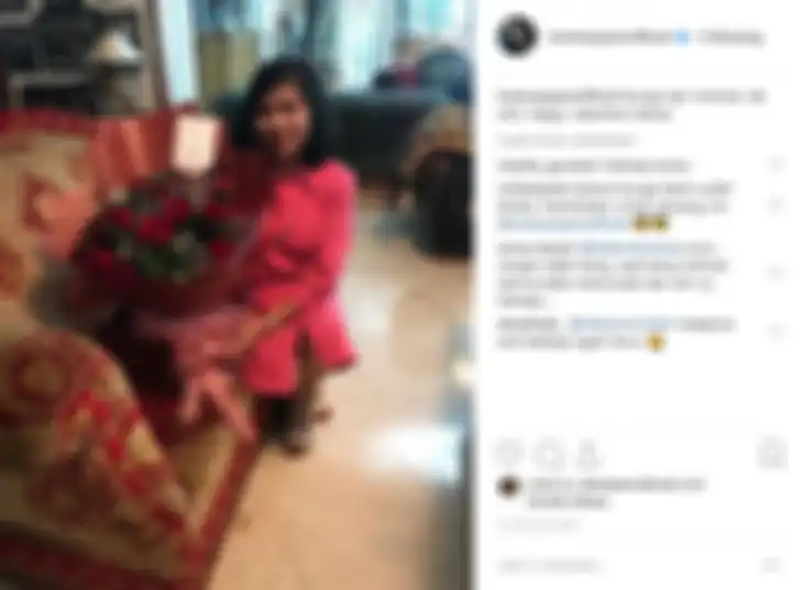 Berikan Sebuket Besar Bunga Mawar untuk Istri, Hotman Paris: Happy Valentine Mama!