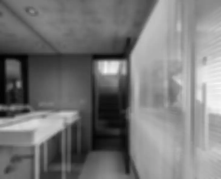 Letak pintu harus diperhatikan agar tak ganggu kenyamanan. 