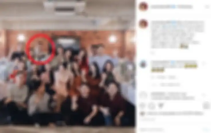 gaya kocak Harvey saat foto menarik perhatian netizen