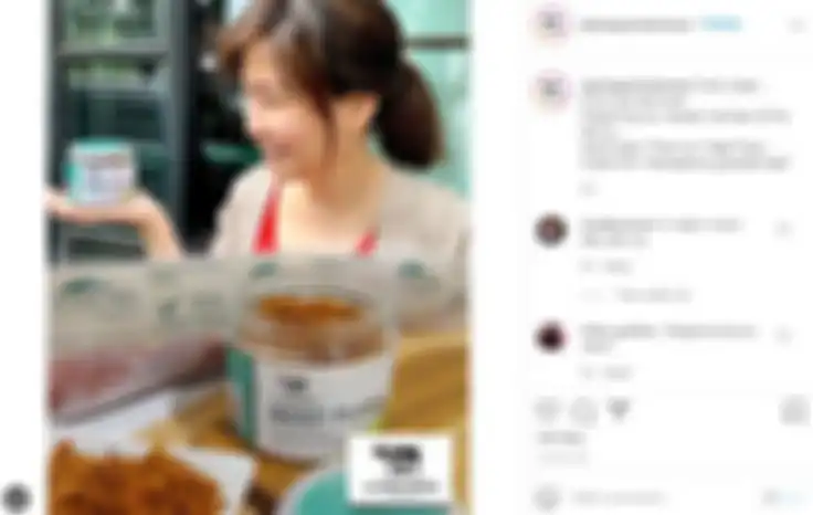 Veronica Tan jual abon sapi dengan harga terjangkau