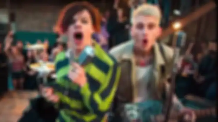 Yungblud (kiri) dan Machine Gun Kelly