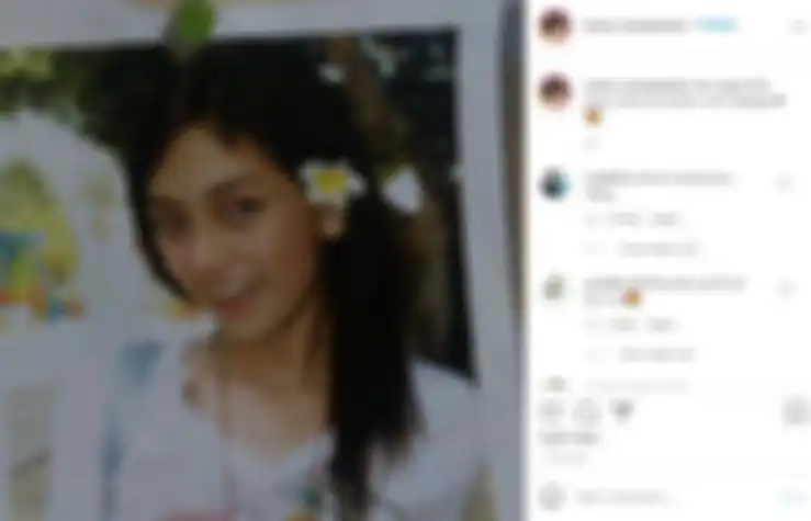 Penampilan jadul Celine Evangelista 