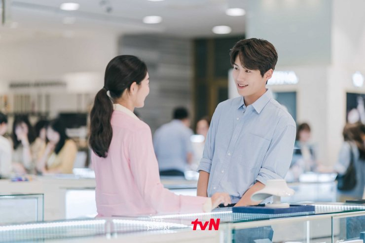 Pelajaran keuangan yang bisa kita terapkan dari drama 'Hometown Cha Cha Cha'