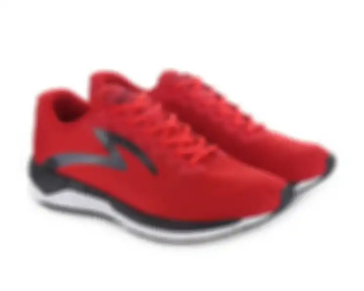 Salah satu produk sepatu lari Specs