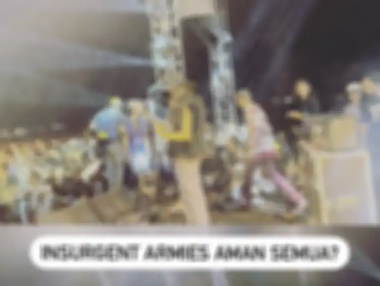 Penampilan The SIGIT pada Minfest Senada Vol. 1 di Bogor yang berujung insiden pelemparan batu, botol, dan tanah basah