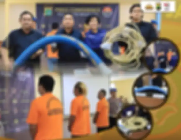 Tersangka berikut barang bukti yang dipakai untuk mencampur air ke Pertalite di salah satu SPBU Pertamina di Bekasi.