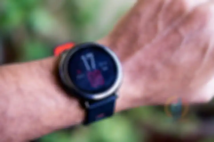 Smart watch penunjang olahraga