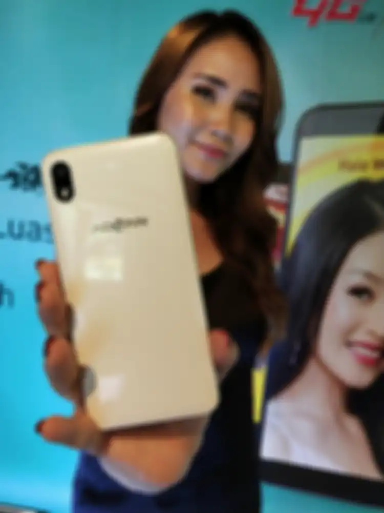 Advan s6 Plus sisi belakang