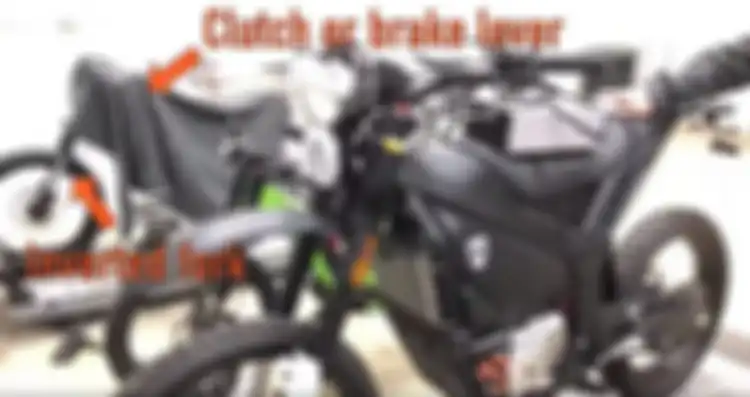 Motor listrik dari Cleveland CyleWerks menggunakan sokbreker upside down dan pelek jari-jari