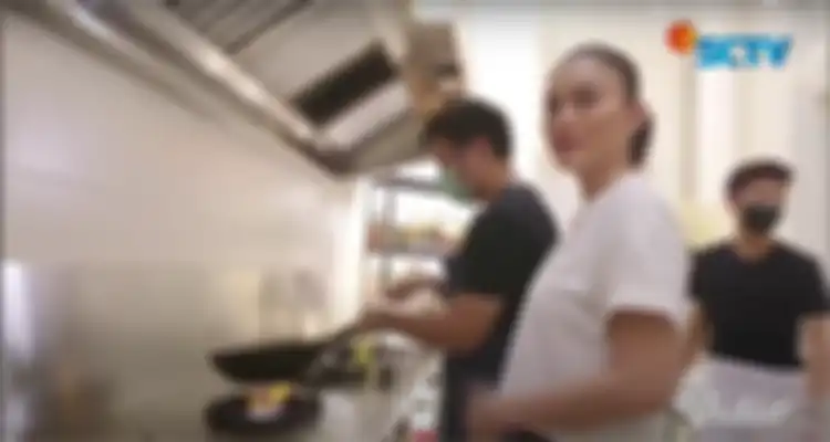 Dapur rumah Agnez Mo