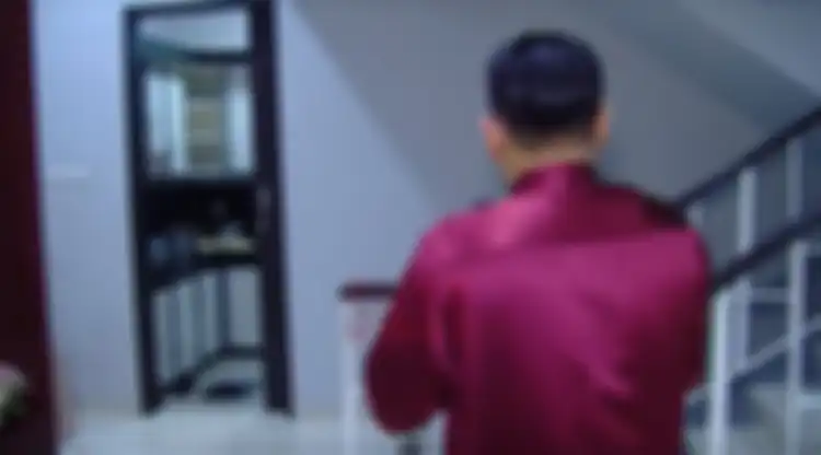 Dapur sempit di rumah Nassar
