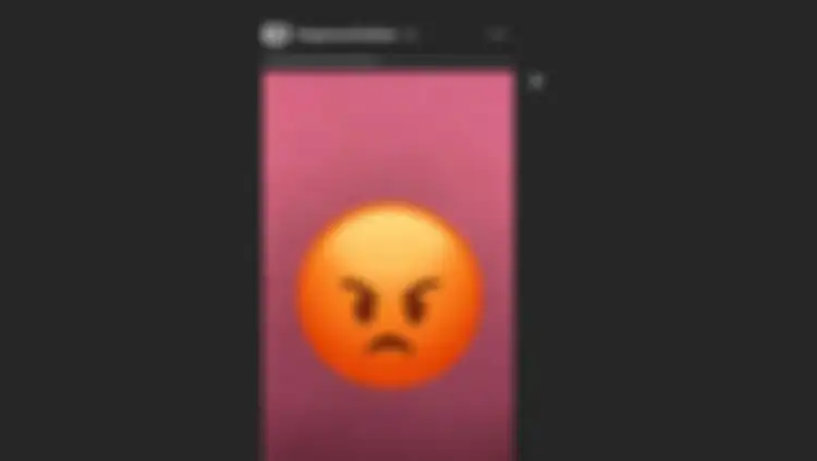 Unggahan Vidal yang menunjukkan emoji marah