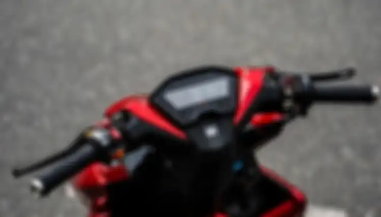 Area kemudi Honda Vario 125, grip gas hingga saklar diganti.