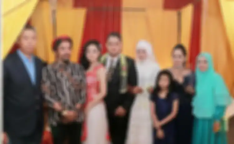 Susi Indrawati dan Limbad dalam pernikahan putra pertamanya