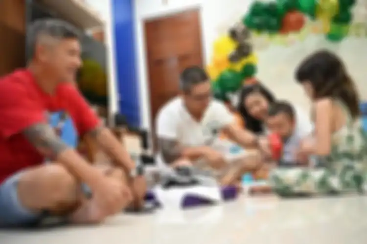 Foto Gisella Anastasia atau Gisel berada di dekat Gading Marten beri harapan rujuk yang terus ditiupkan netizen. 
