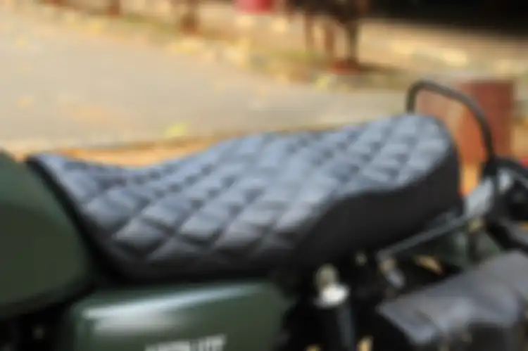 Jok custom model wajik kuatkan aksen klasik