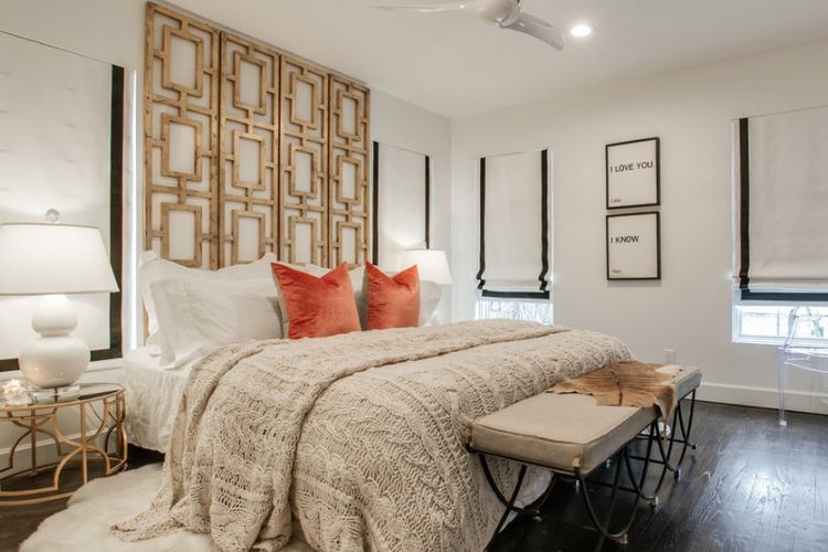 Pembatas ruangan sebagai headboard