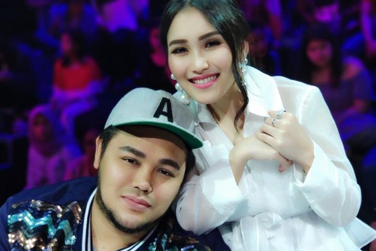 Asa Ayu Ting Ting untuk Cari Pengganti Enji Baskoro Sirna di Tengah Jalan, Ivan Gunawan Tiba-tiba Tulis Wejangan Bijak: Jangan Pernah Takut Mengambil Keputusan Demi Masa Depan!
