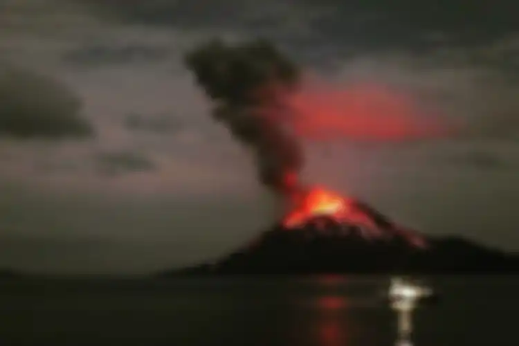 Gunung Anak Krakatau.