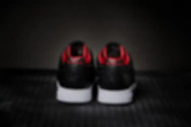 Reebok Workout Plus x UFC