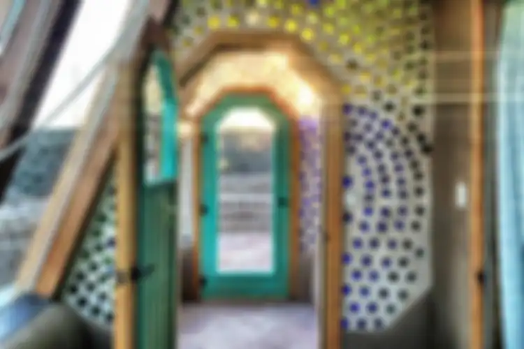 Rumah Dari Sampah