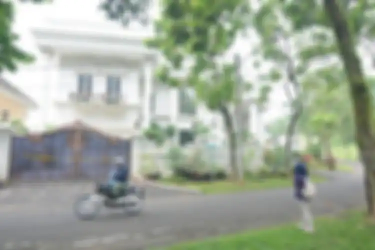 Seret Nama Syahrini, Nasib Rumah Mewah Bos First Travel Terbengkalai, Warga Saksikan Ada Monyet Misterius Berkeliaran!