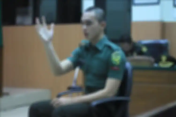 Prada DP saat menjalani sidang di Pengadilan Militer I-04 Palembang, Kamis (15-8-2019). 