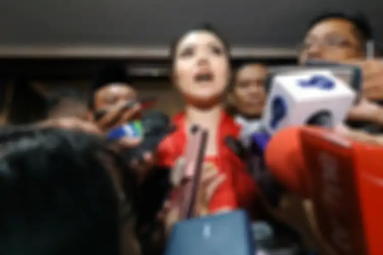 Tina Toon dilantik sebagai DPRD Jakarta