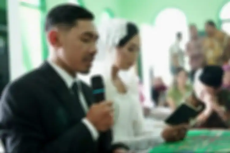 Pasangan Satrio Hapsoro dan Karina Syahrudin melangsungkan akad nikah, Minggu (6/10/2019).