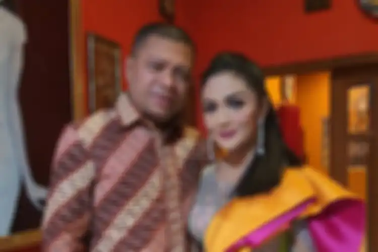 Unggah Foto Krisdayanti, Raul Lemos: Lu yang Baper ke Laut deh, Nyelam!