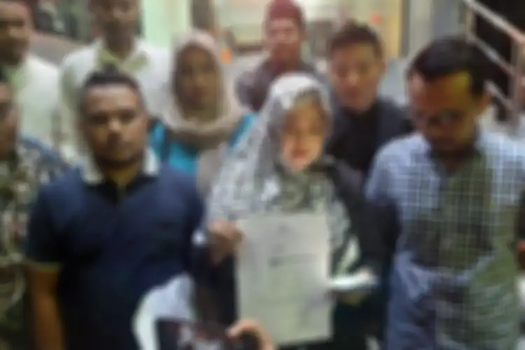Anggota Dewan Perwakilan Daerah (DPD) RI Fahira Idris di Polda Metro Jaya, Jakarta Selatan, Jumat (1/11).