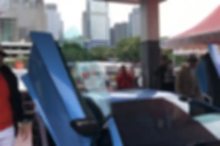 Roy Kiyoshi bersama kuasa hukumnya, Henry Indraguna menyambangi SPKT Polda Metro Jaya, Jakarta Selatan, Kamis (14/11/2019)