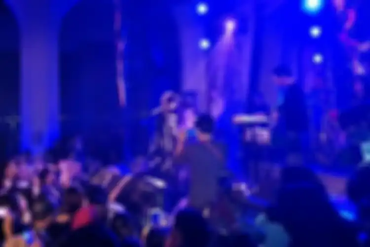 Melly Goeslaw bertemu Umar mantan ART Nike Ardilla di kawasan SCBD, Jakarta Selatan, Rabu (4/12/2019)