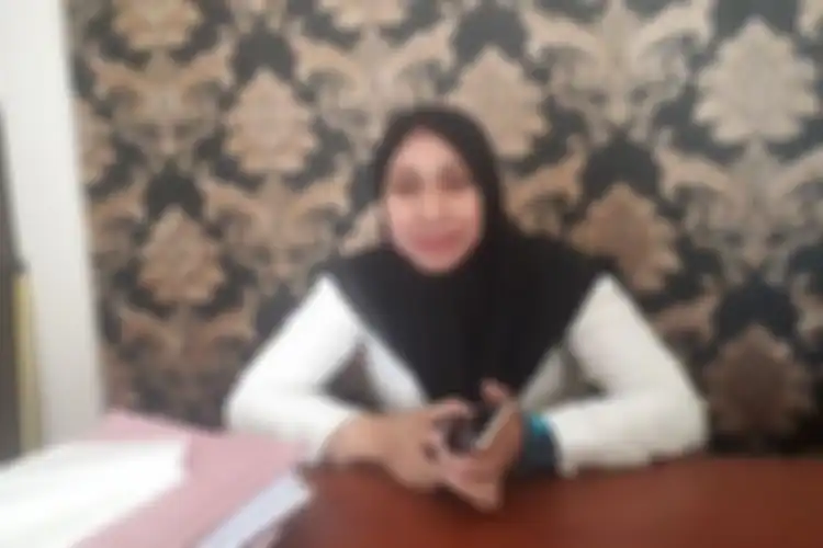 Bripka Reni menceritakan kronologi istri injak kemaluan suami sampaj pingsan.(KOMPAS.com/A. Faisol)