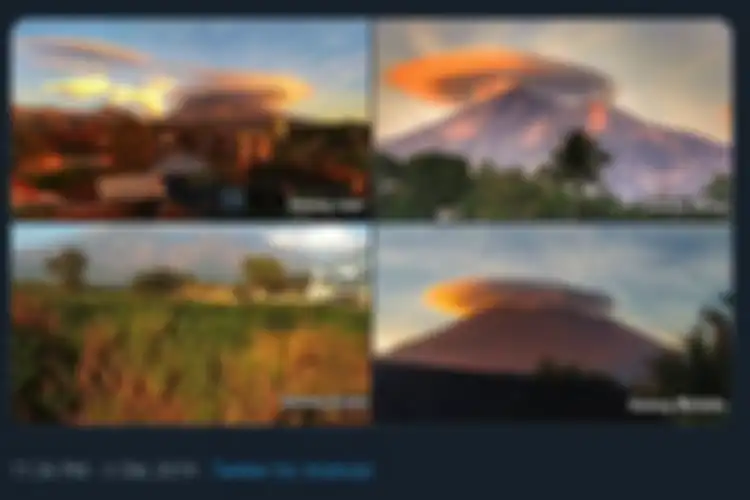 Foto empat gunung, yakni Gunung Merapi, Gunung Merbabu, Gunung Lawu, dan Gunung Arjuno.