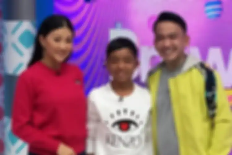Ruben Onsu, Sarwendah dan Betrand Peto dalam acara Brownies 