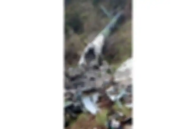 Bangkai helikopter Mi-17